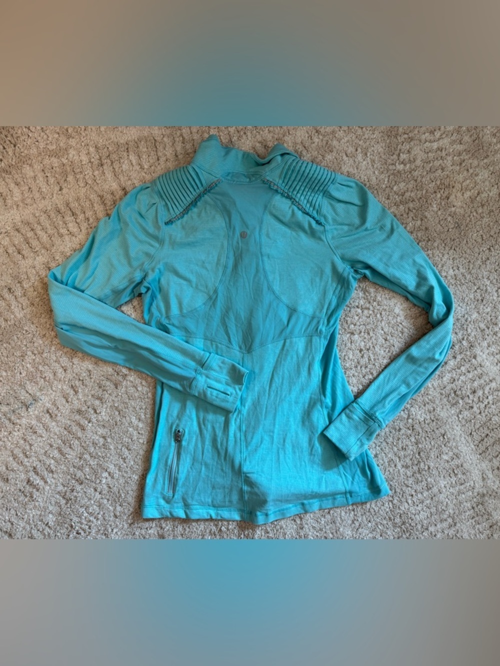 Lululemon Star Runner half-zip pullover in light blue - EUC size M best for 8 - Picture 6 of 9